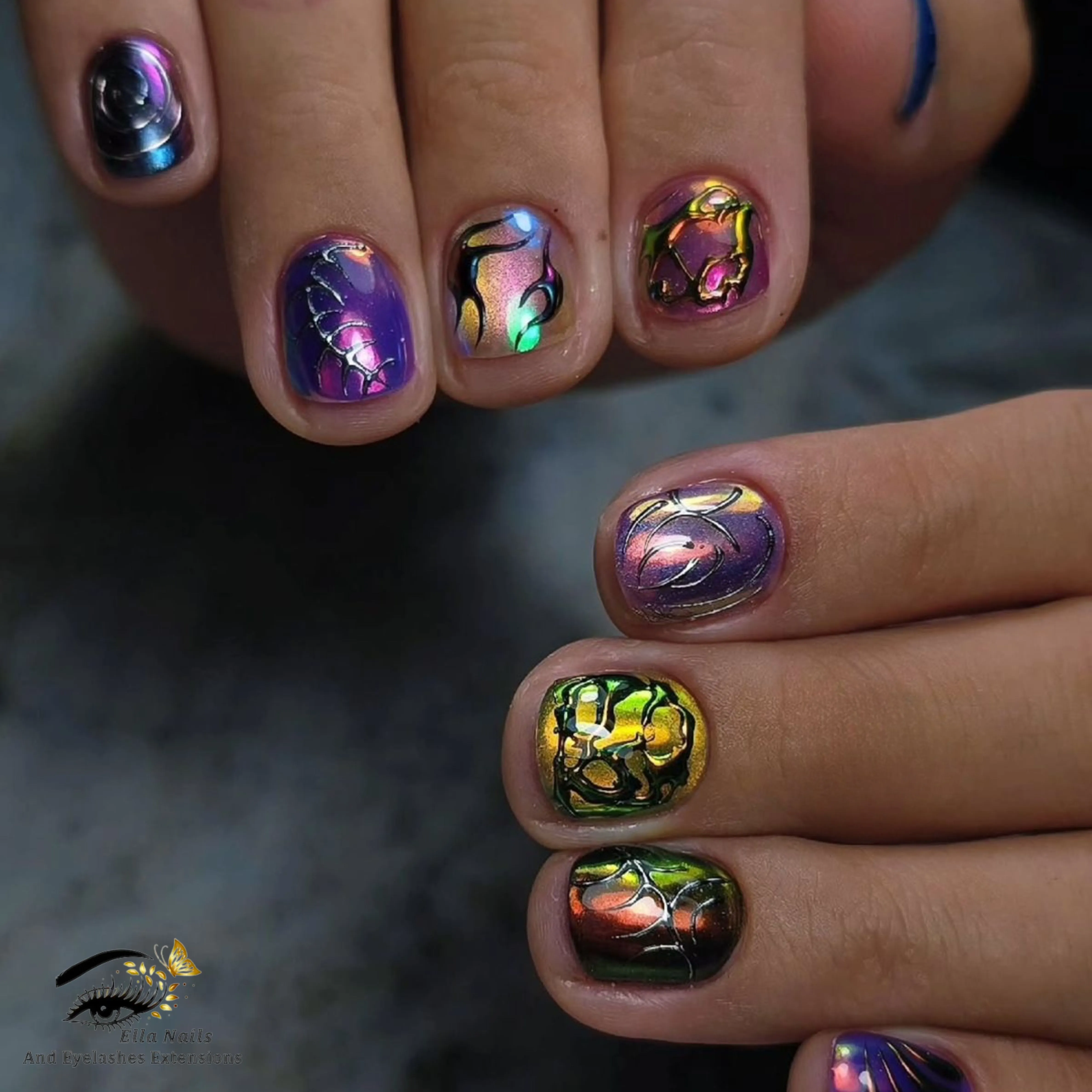 Elegant nails